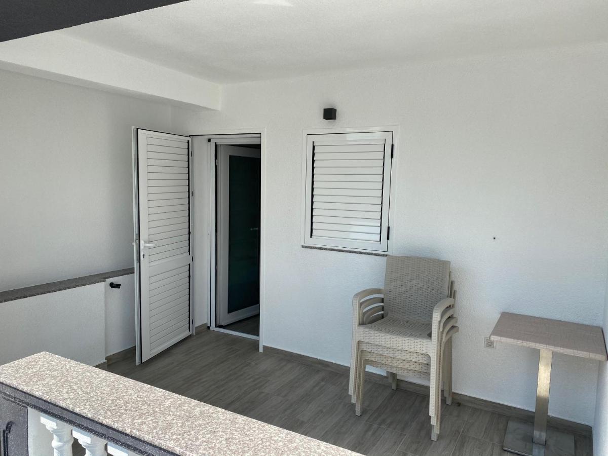 Apartmani Anita Starigrad Paklenica Εξωτερικό φωτογραφία