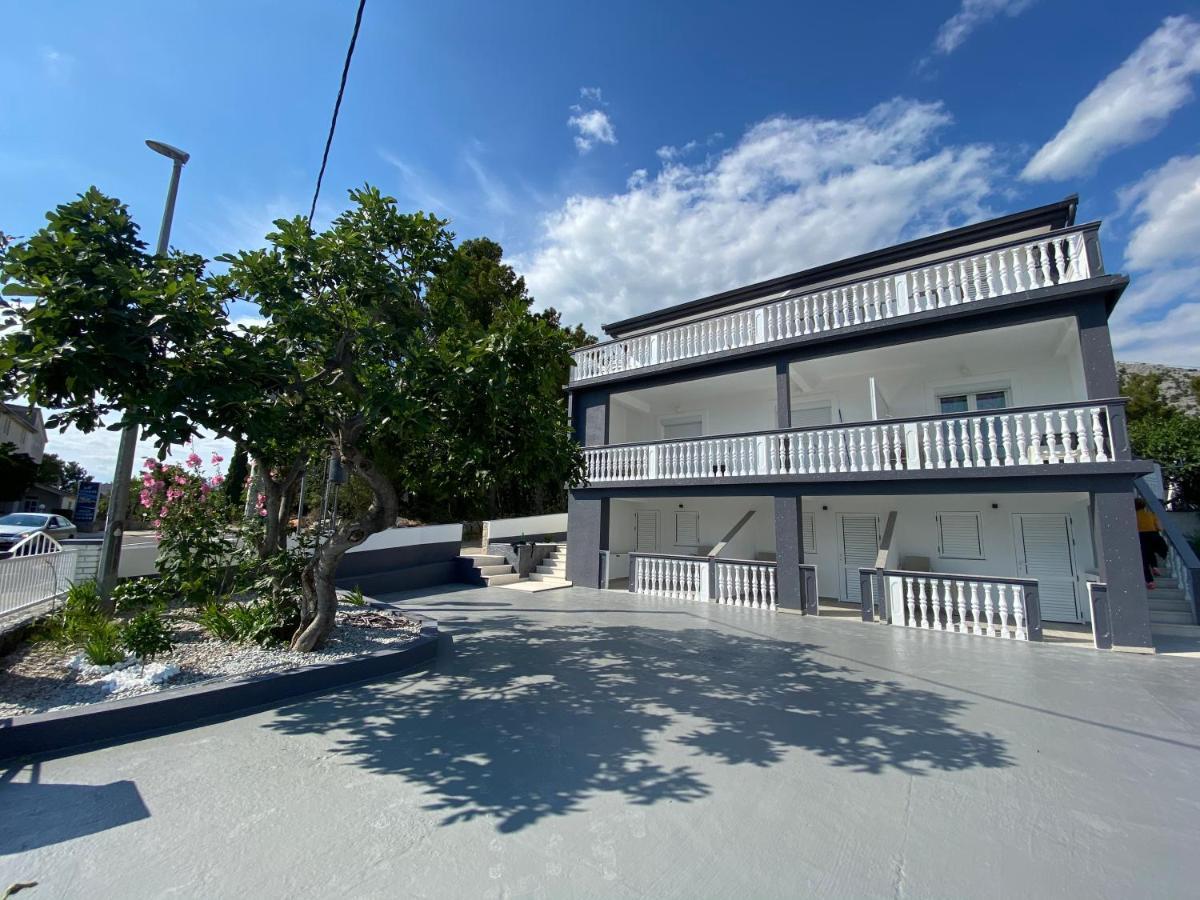 Apartmani Anita Starigrad Paklenica Εξωτερικό φωτογραφία