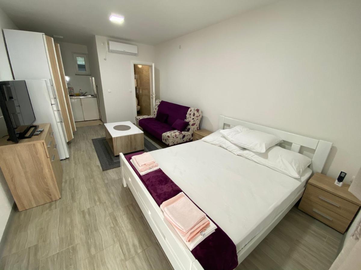 Apartmani Anita Starigrad Paklenica Εξωτερικό φωτογραφία
