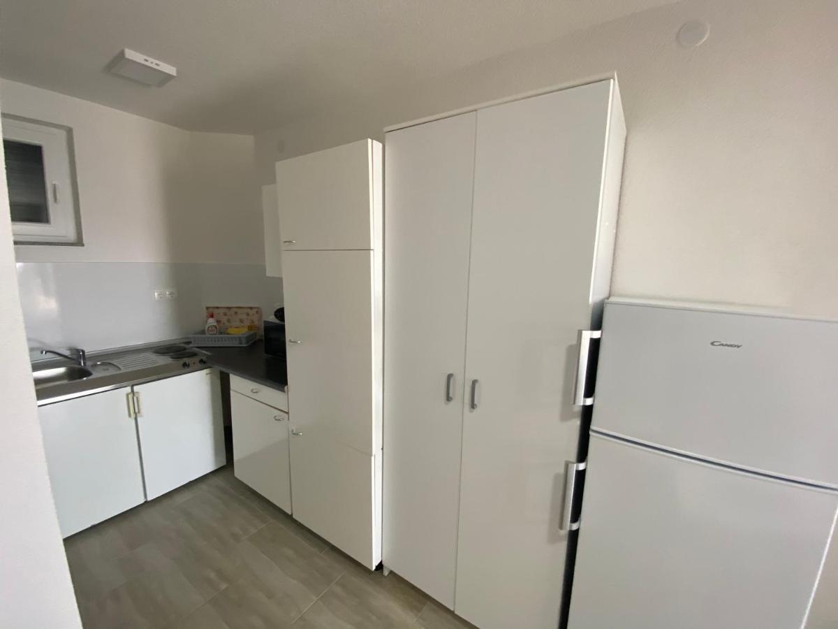 Apartmani Anita Starigrad Paklenica Εξωτερικό φωτογραφία