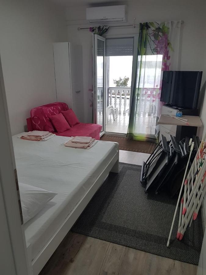 Apartmani Anita Starigrad Paklenica Εξωτερικό φωτογραφία