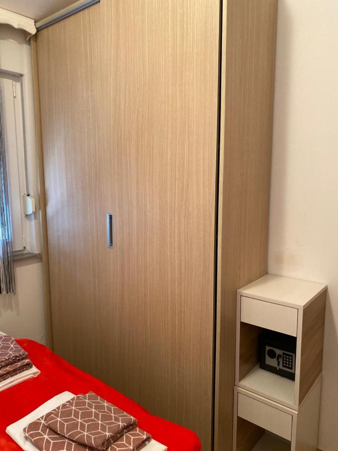 Apartmani Anita Starigrad Paklenica Εξωτερικό φωτογραφία